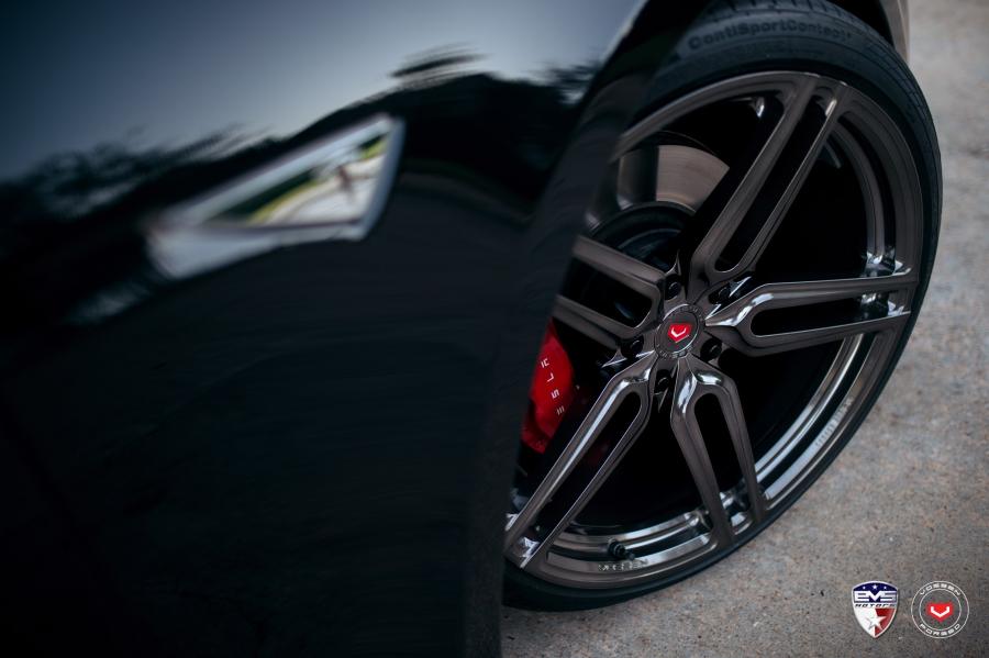 Колеса Tesla Model S on Vossen Wheels (HC-1) 2016 года  (фото 4 из 23)